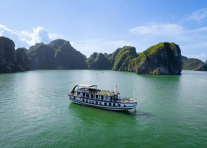 Freedom Cruise Bay - Lan Ha Bay * Ha Long